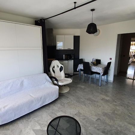 Superbe Appartement Plage Saint-Laurent Du Var Ngoại thất bức ảnh